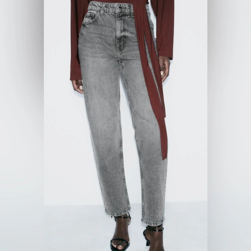Zara Z1975 MOM FIT JEANS WITH A HIGH WAIST SIZE 2